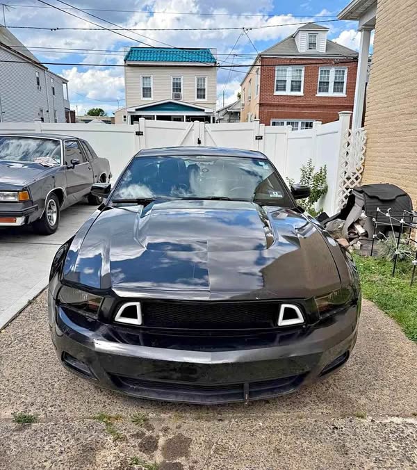 2012 Ford Mustang - V6 Coupe 2D