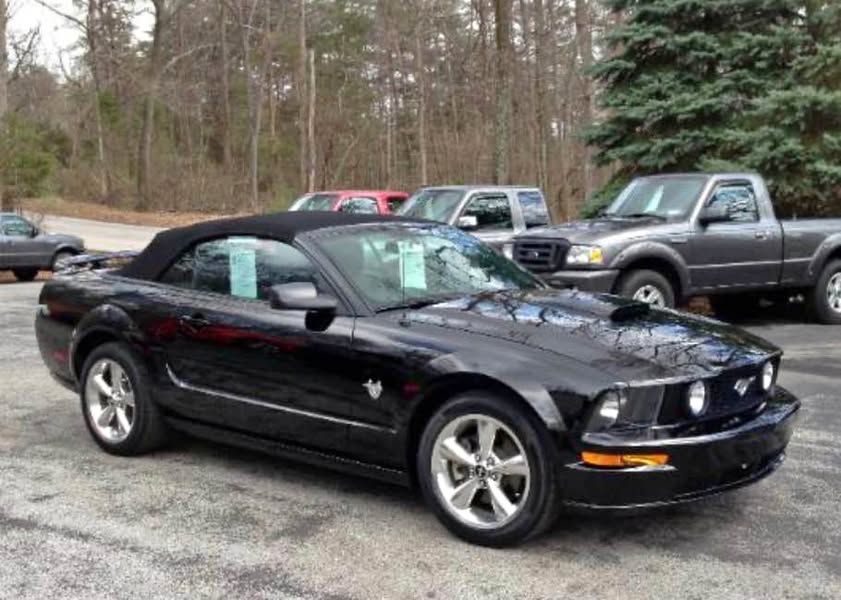 2009 Ford Mustang - V6 Premium Convertible 2D