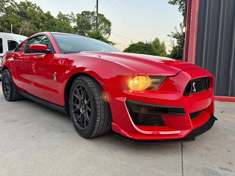 2011 Ford Mustang - Limited