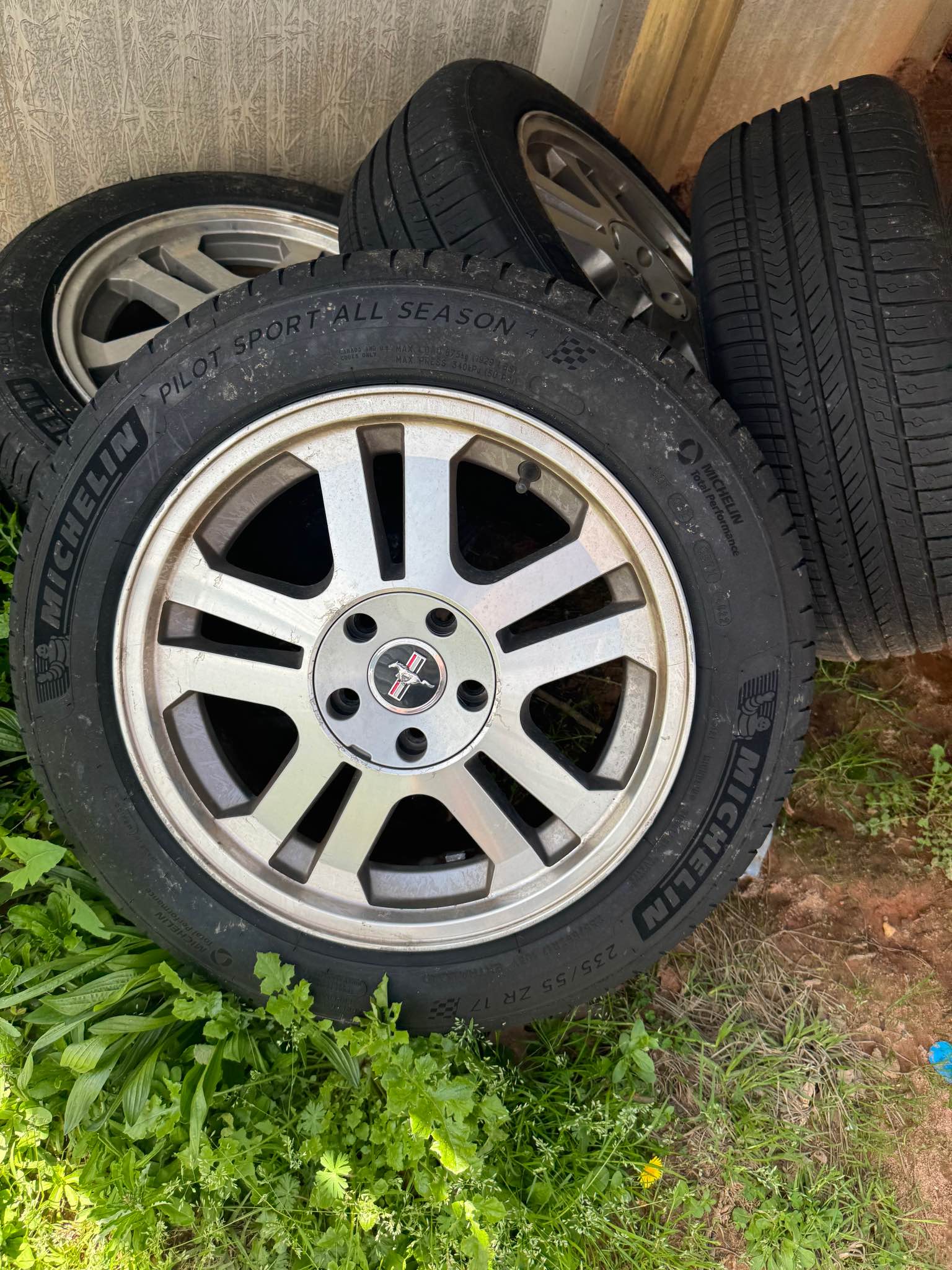 2006 Ford Mustang - GT Deluxe Convertible 2D