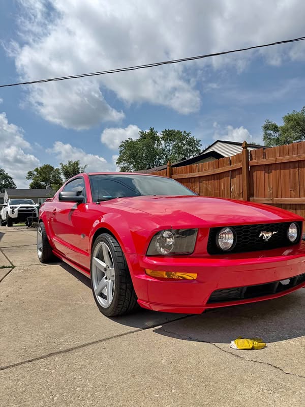 2005 Ford Mustang - GT Premium Coupe 2D