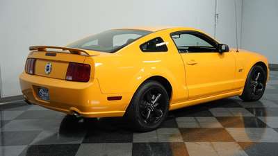 2007 Ford Mustang GT Deluxe