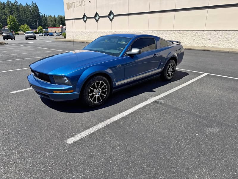 2006 Ford Mustang - V6 Coupe 2D