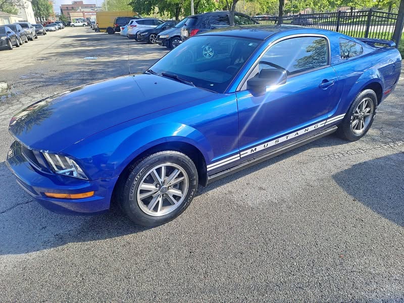 2005 Ford Mustang - Coupe 2D