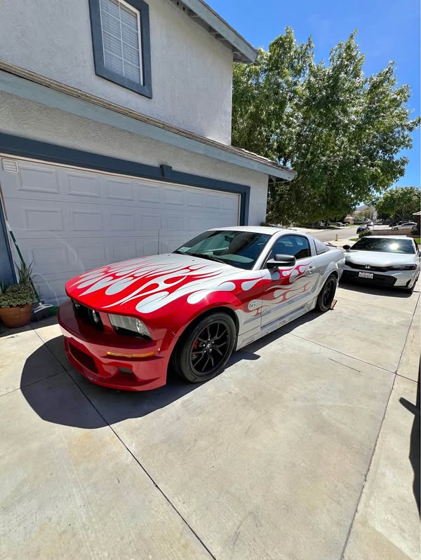 2005 Ford Mustang - Gt