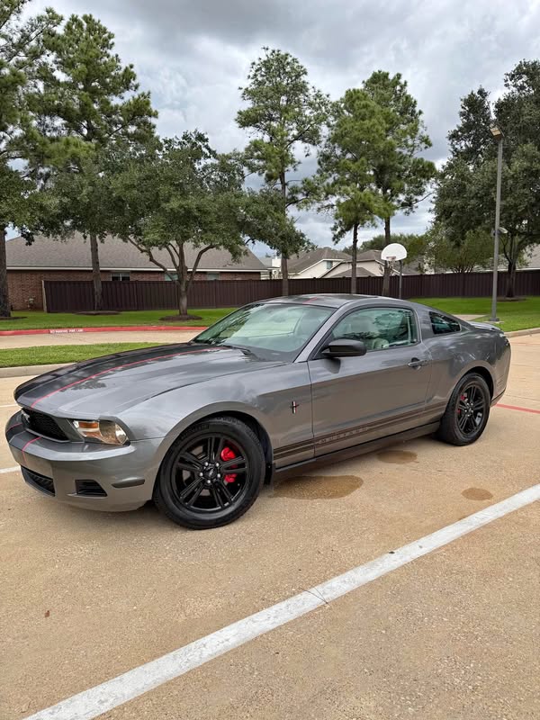 2011 Ford Mustang - Coupe 2D