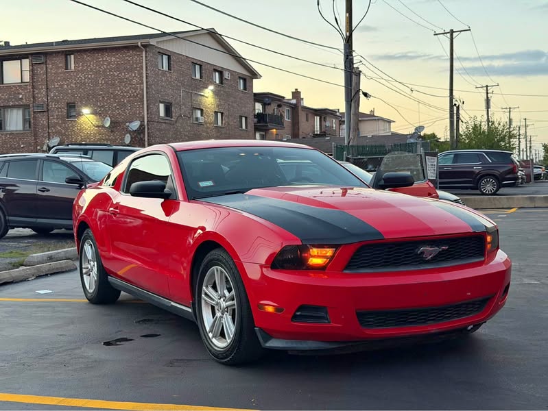 2012 Ford Mustang - V6 coupe 2D manual