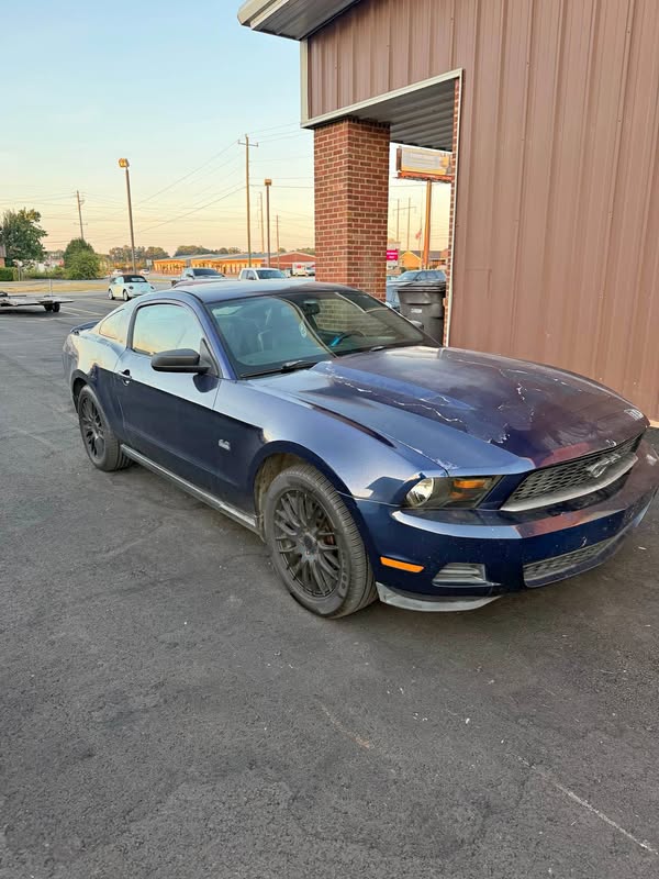 2010 Ford Mustang - V6 Coupe 2D