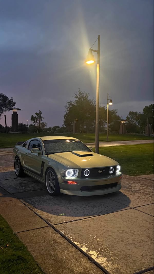 2005 Ford Mustang - GT Premium Coupe 2D