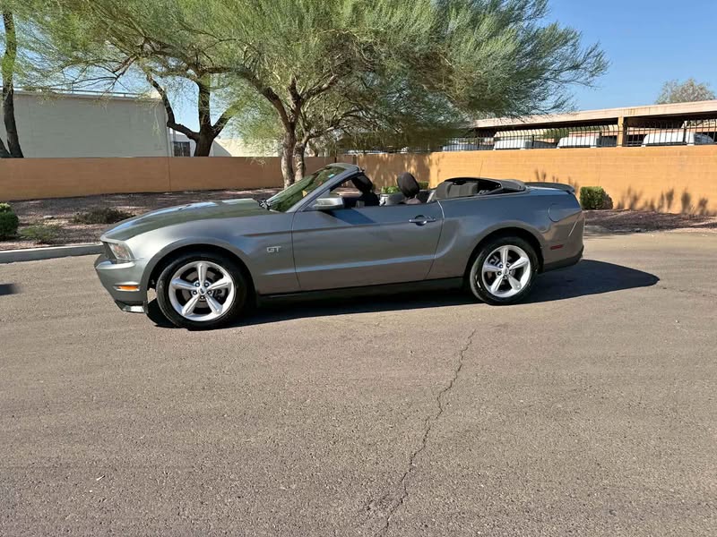2010 Ford Mustang - Convertible 2D