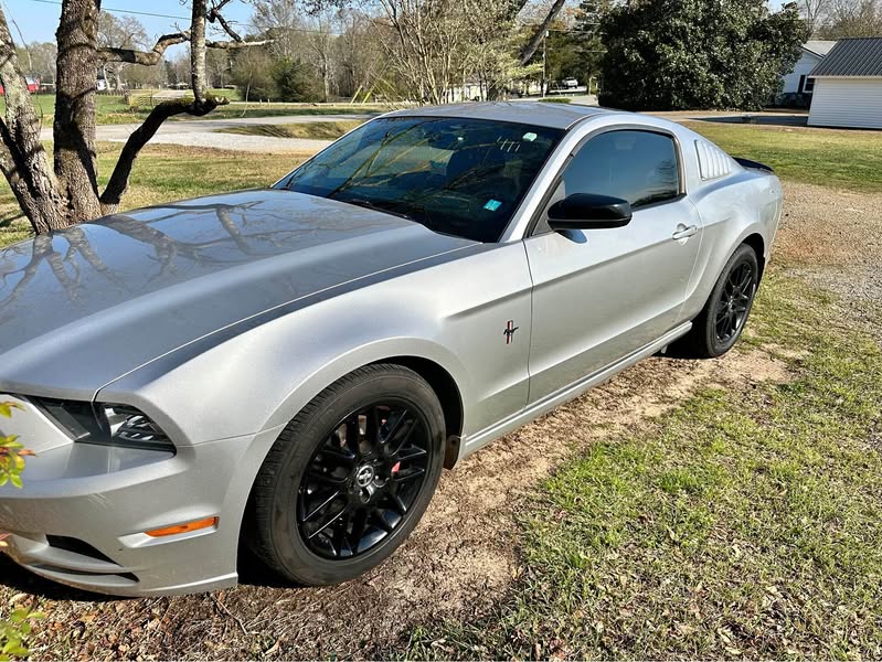 2014 Ford Mustang - V6 Coupe 2D