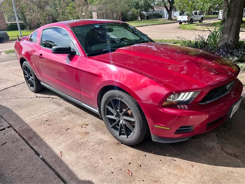 2010 Ford Mustang - Coupe 2D