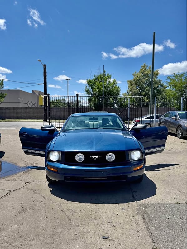 2007 Ford Mustang - Premium Coupe 2D