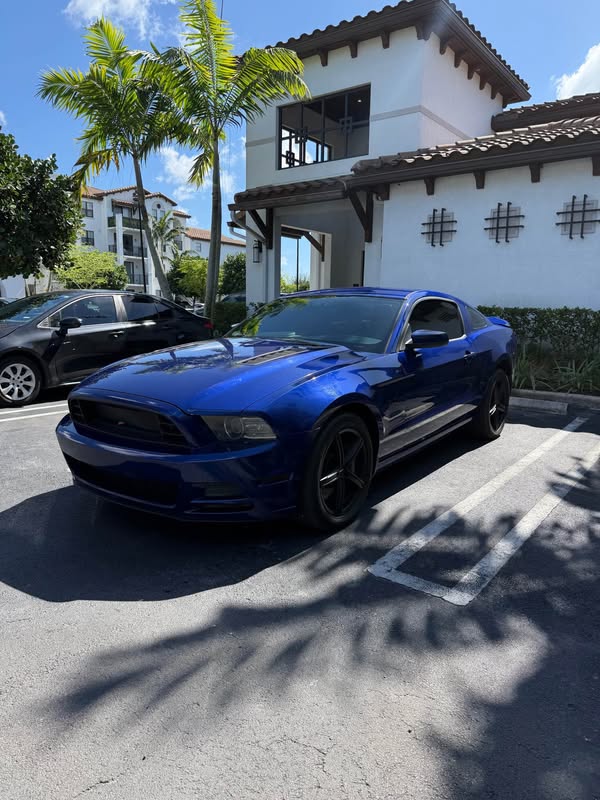 2013 Ford Mustang - 5.0 GT