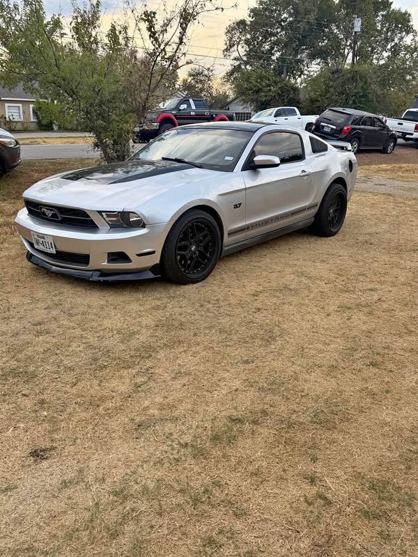2012 Ford Mustang - V6 3.7