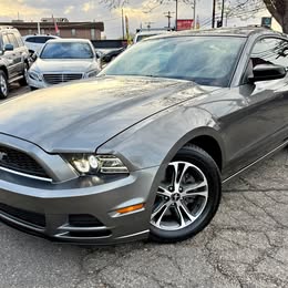 2014 Ford mustang v6 premium