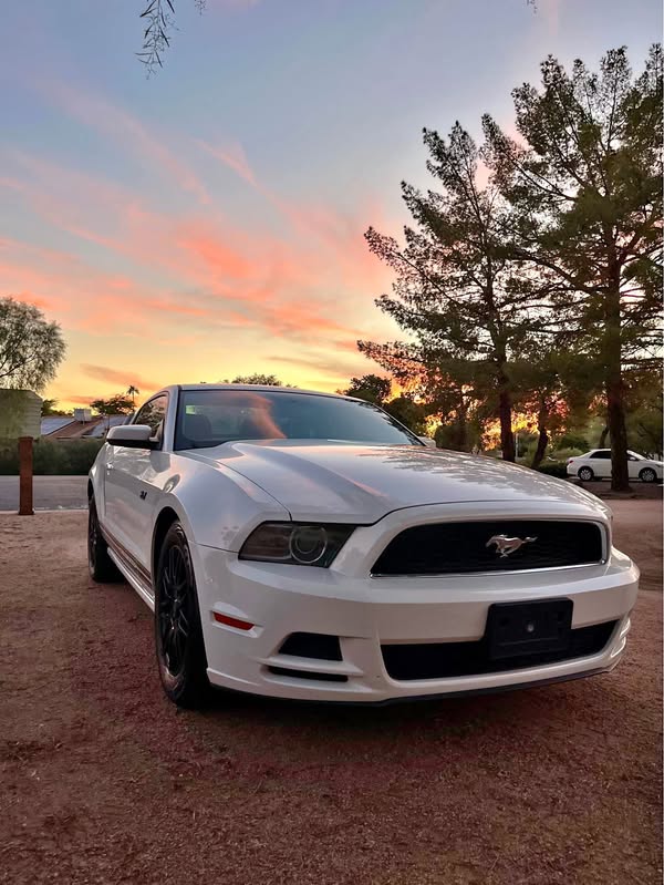 2013 Ford Mustang - V6 Premium Coupe 2D