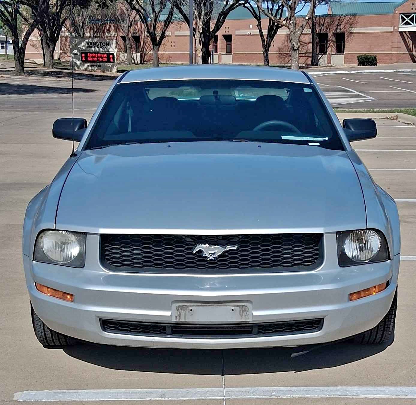 2007 Ford Mustang - Deluxe Coupe 2D
