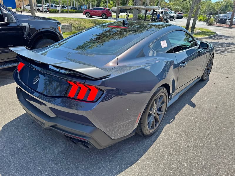 2025 Ford Mustang Dark Horse Edition