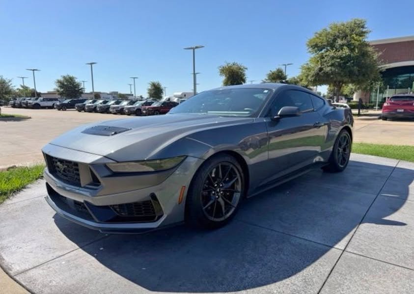 2025 Ford Mustang Dark Horse