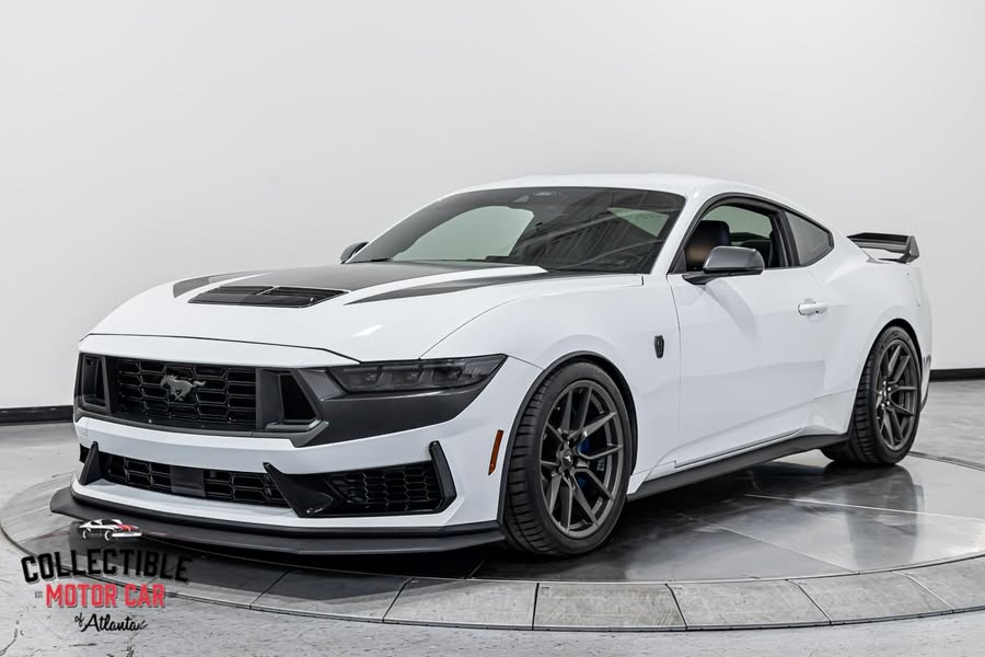 2024 Ford Mustang Dark Horse