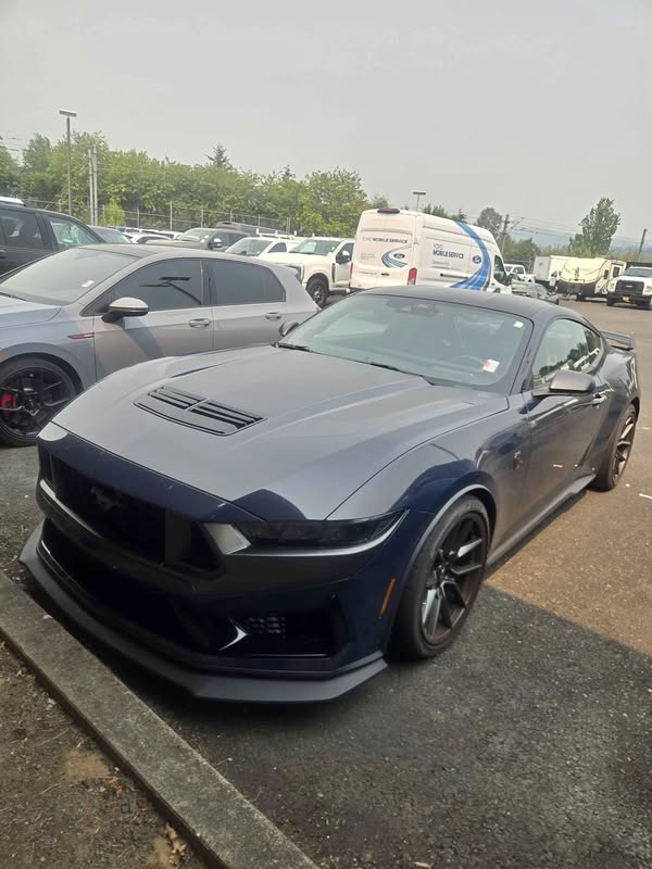 2024 Ford Mustang Dark Horse