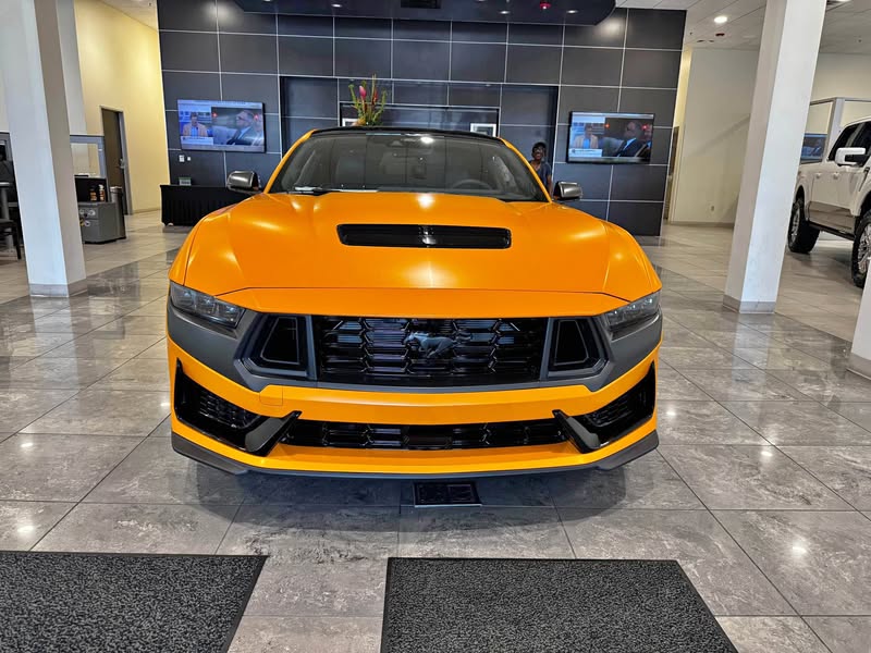 2026 Ford Mustang - Dark Horse Coupe 2D