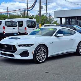 2024 Ford mustang gt premium