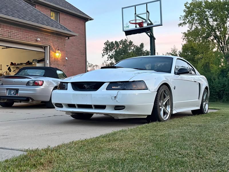 2004 Ford Mustang - Mach 1