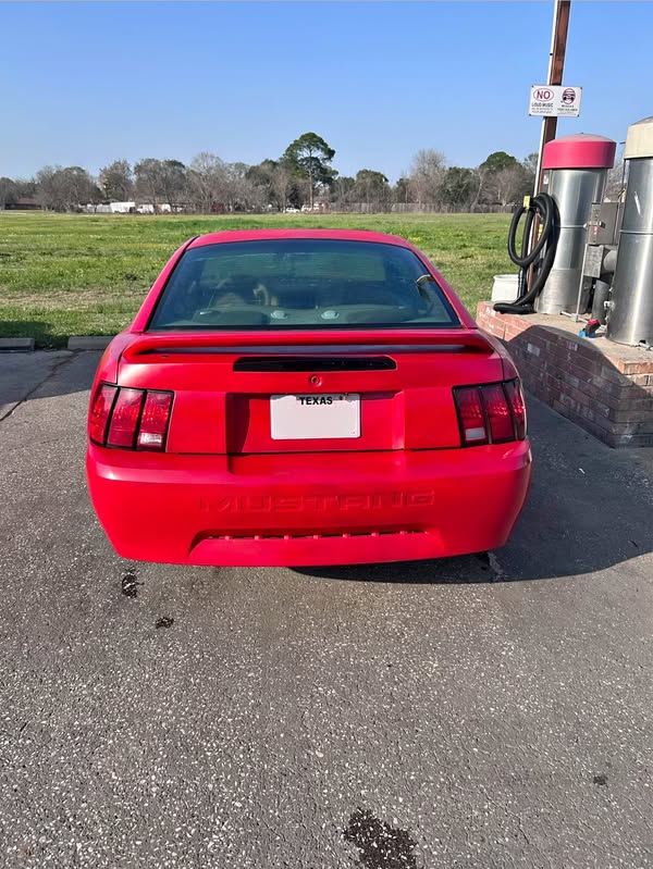 2003 Ford Mustang - V6