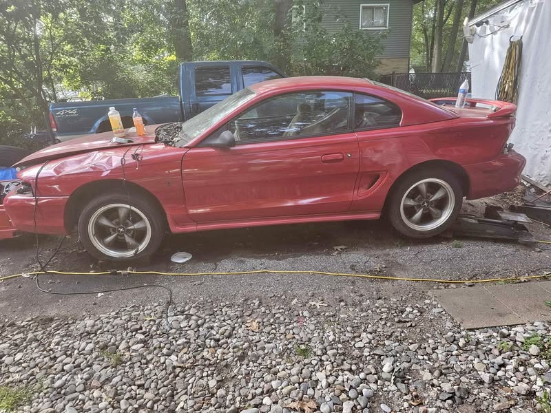 1995 Ford Mustang - Coupe 2D