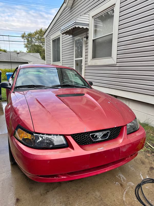 2002 Ford Mustang - V6