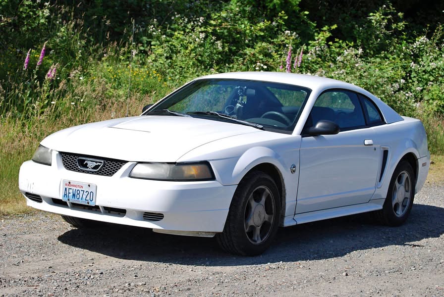 2004 Ford Mustang - Base