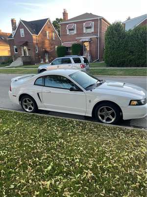 2003 Ford Mustang - V6 Coupe 2D