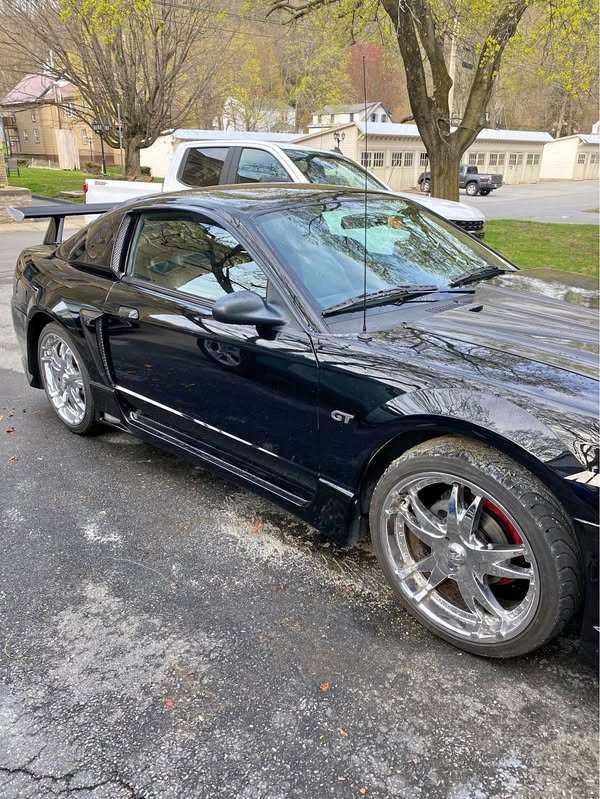 2003 Ford Mustang