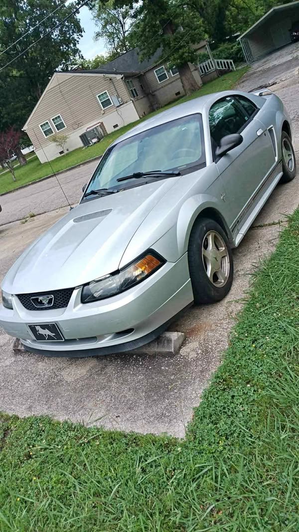 2001 Ford Mustang - Coupe 2D