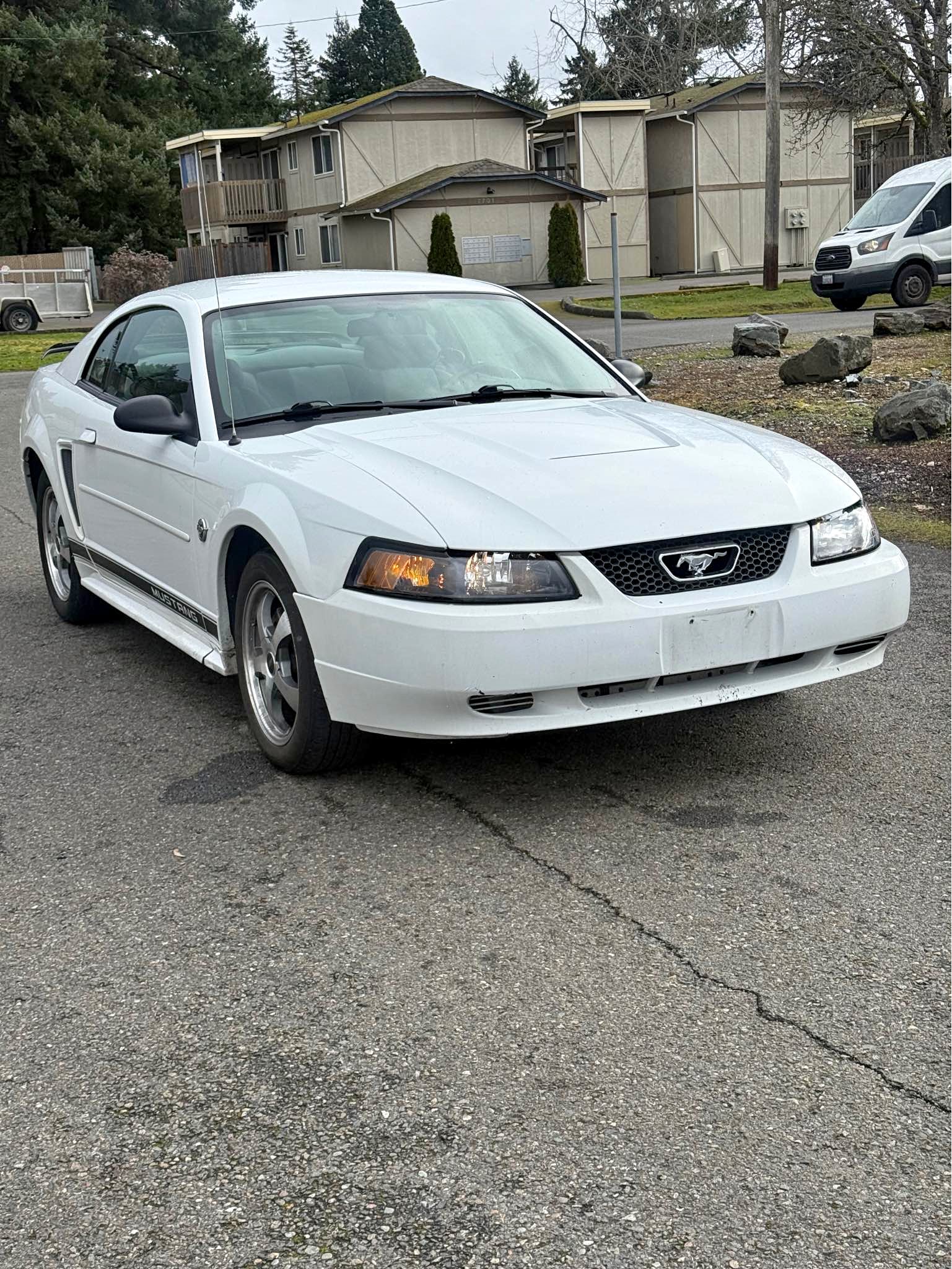 2004 Ford Mustang - Coupe 2D