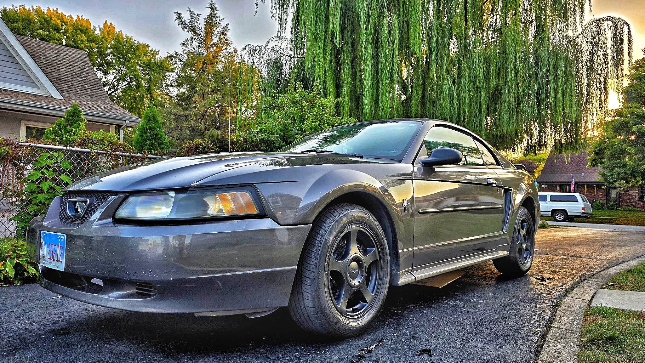 2003 Ford Mustang - V6 Coupe 2D