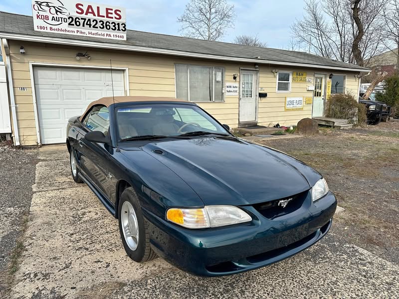 1995 Ford Mustang V6 convertible