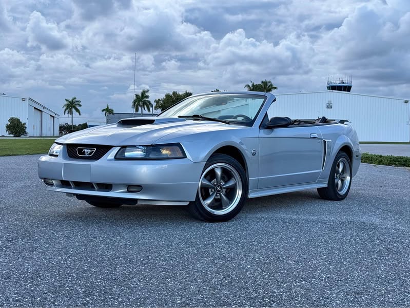 2004 Ford Mustang - GT Deluxe Convertible 2D