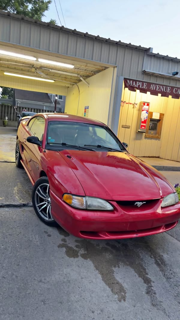 1998 Ford Mustang - GT