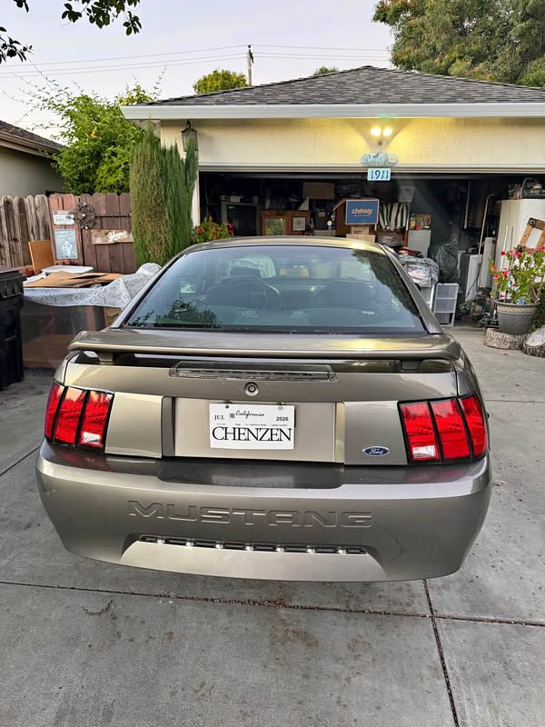 2001 Ford Mustang - V6 Premium Coupe 2D