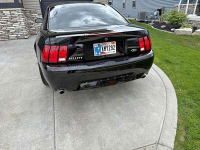 2001 Ford Mustang - BULLITT Coupe 2D
