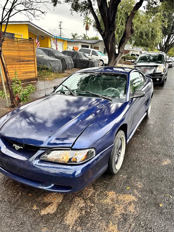 1998 Ford Mustang - Coupe 2D