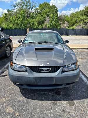 2003 Ford Mustang - V6 Coupe 2D