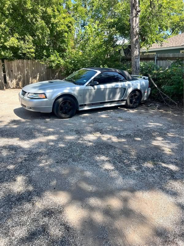 2002 Ford Mustang