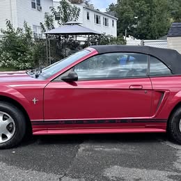 2000 Ford mustang convertible