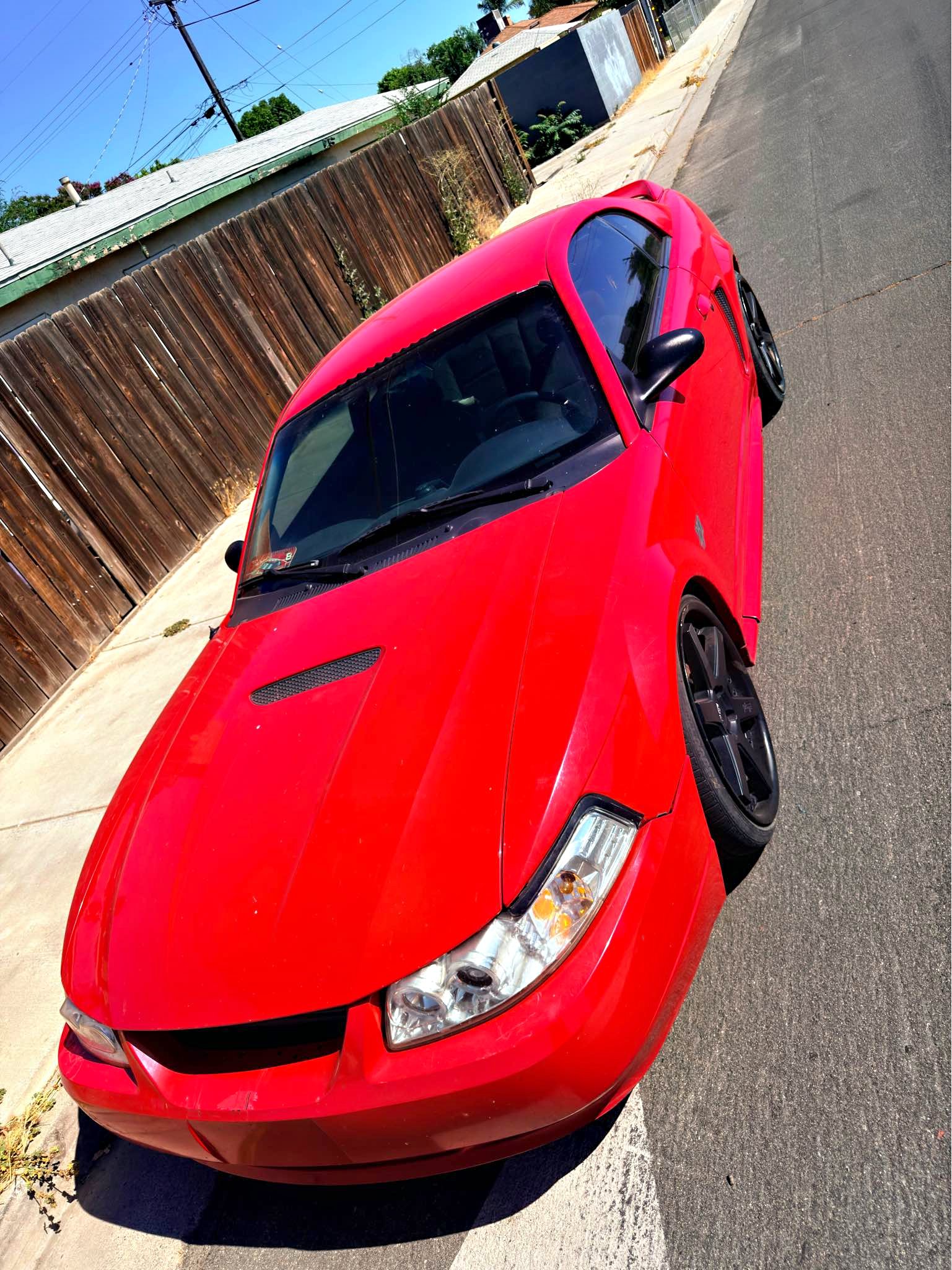 2000 Ford Mustang - V6 Premium Coupe 2D