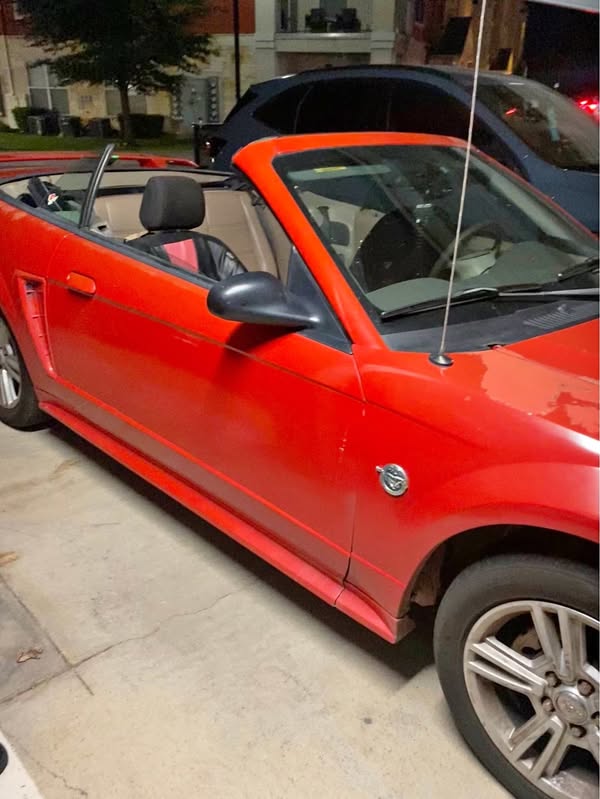 2004 Ford Mustang - V6 Convertible 2D