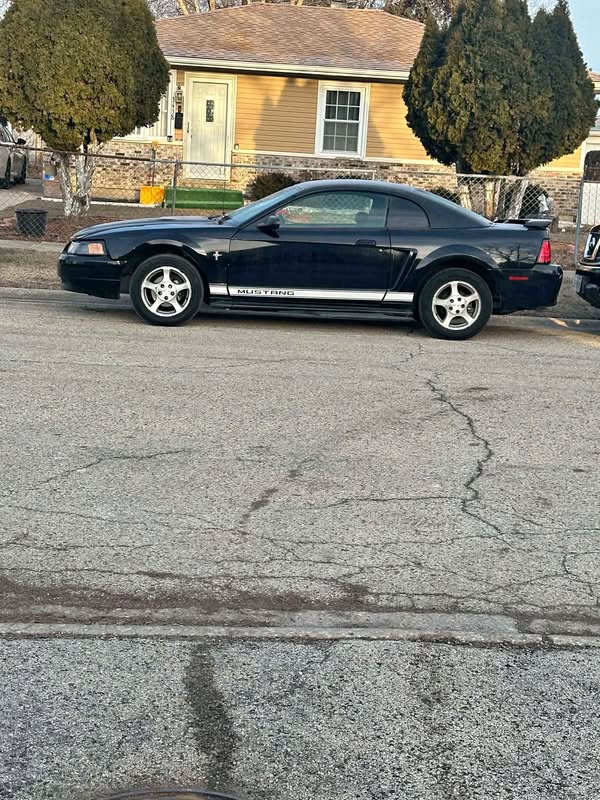 2002 Ford Mustang - V6 Coupe 2D